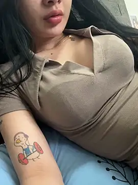 Yenhot18 online show from 11-16-25, 08:19