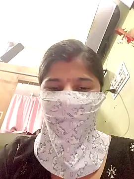 Hot  cute001 online show from 11-03-25, 08:29