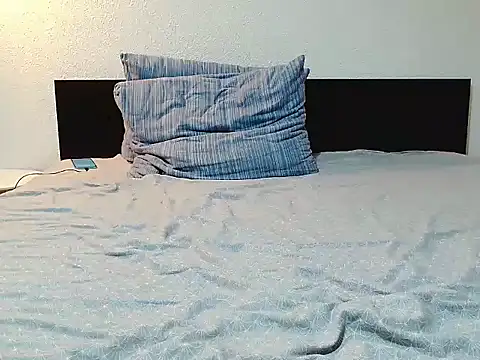 CharmingPearl online show from 11-07-25, 07:51