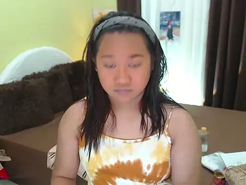 XxgiganticoliviacummerxX online show from 02-03-26, 06:51