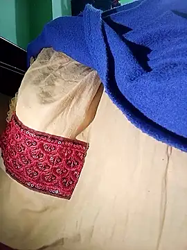 Snapshot of Tina_250 chatting on 12-15-25, 03:51 Tina 250 online show from 12-15-25, 03:51