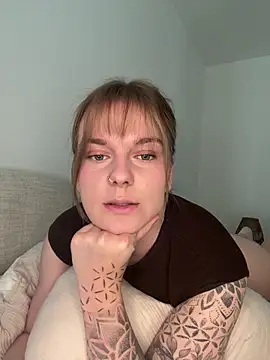 Snapshot of LisaFreierxx chatting on 05-22-26, 04:16 LisaFreierxx online show from 05-22-26, 04:16