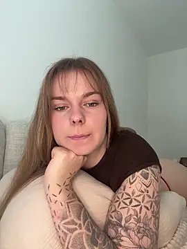 Snapshot of LisaFreierxx chatting on 05-26-26, 12:25 LisaFreierxx online show from 05-26-26, 12:25