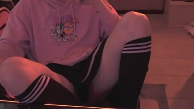 Snapshot of Liv_shy666 chatting on 11-01-25, 12:21 Liv shy666 online show from 11-01-25, 12:21