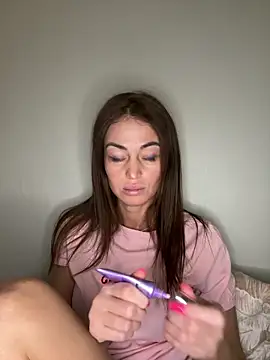 Sindy Energy online show from 11-15-25, 04:44