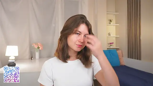 TereseHoltorf online show from 11-18-25, 03:15