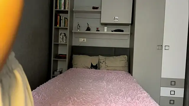 BlondeWhisper online show from 11-12-25, 08:40