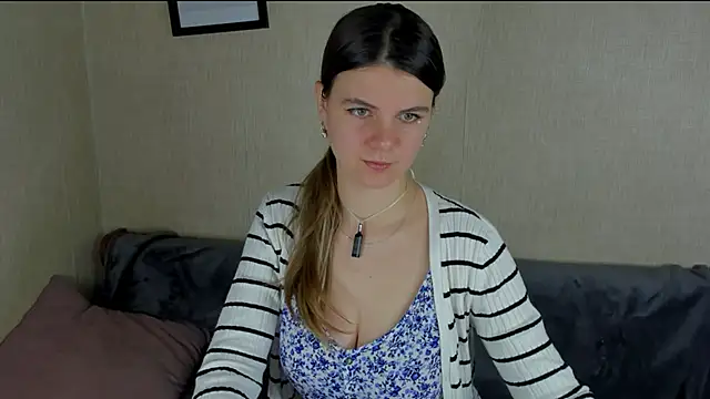 Zorianaa online show from 12-22-25, 09:15