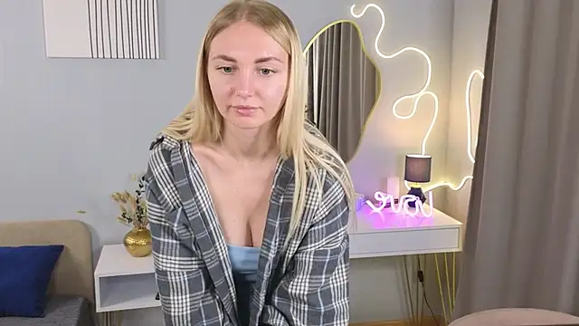 Snapshot of Carollina_ chatting on 11-01-25, 06:35 Carollina  online show from 11-01-25, 06:35