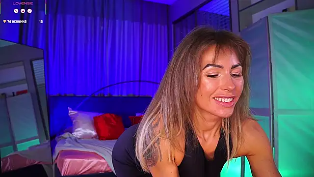 Nikki  Amour online show from 02-08-26, 01:31