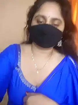 Snapshot of mouni499 chatting on 07-05-26, 12:23 mouni499 online show from 07-05-26, 12:23