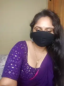 Snapshot of mouni499 chatting on 07-21-26, 02:07 mouni499 online show from 07-21-26, 02:07