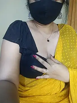 Snapshot of mouni499 chatting on 06-16-26, 07:36 mouni499 online show from 06-16-26, 07:36