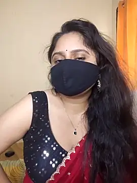Snapshot of mouni499 chatting on 06-21-26, 10:54 mouni499 online show from 06-21-26, 10:54