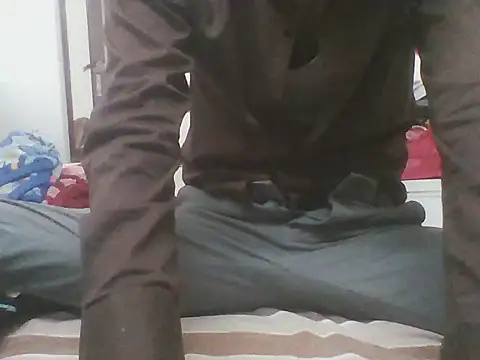 Snapshot of Bull_Dick_69 chatting on 02-05-26, 12:01 Bull Dick 69 online show from 02-05-26, 12:01