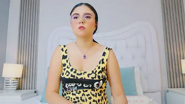 ScarlettPetrova online show from 04-14-26, 11:37