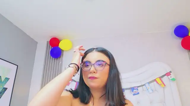 Snapshot of ScarlettPetrova chatting on 07-01-26, 11:21 ScarlettPetrova online show from 07-01-26, 11:21