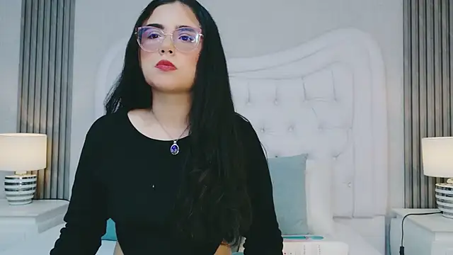 ScarlettPetrova online show from 04-30-26, 11:39