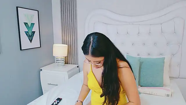 ScarlettPetrova online show from 04-16-26, 11:22