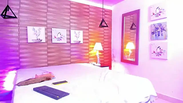 Mia Sensation  online show from 02-18-26, 07:21