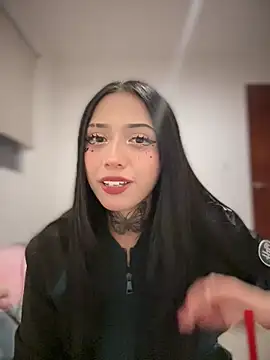 JIORYOvO online show from 12-17-25, 03:11