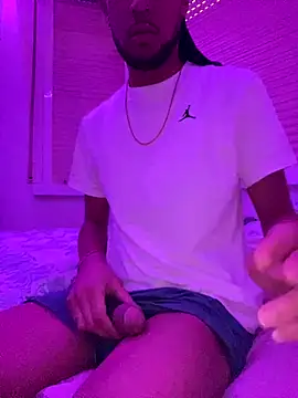 Snapshot of manuelrde chatting on 11-04-25, 01:37 manuelrde online show from 11-04-25, 01:37