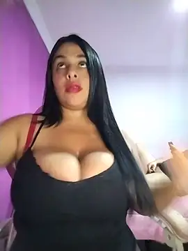 Snapshot of AngelsCouple- chatting on 06-12-26, 08:39 AngelsCouple- online show from 06-12-26, 08:39
