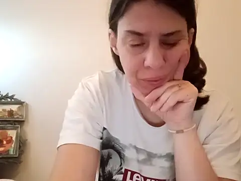 Snapshot of hotnathy69 chatting on 12-16-25, 08:18 hotnathy69 online show from 12-16-25, 08:18