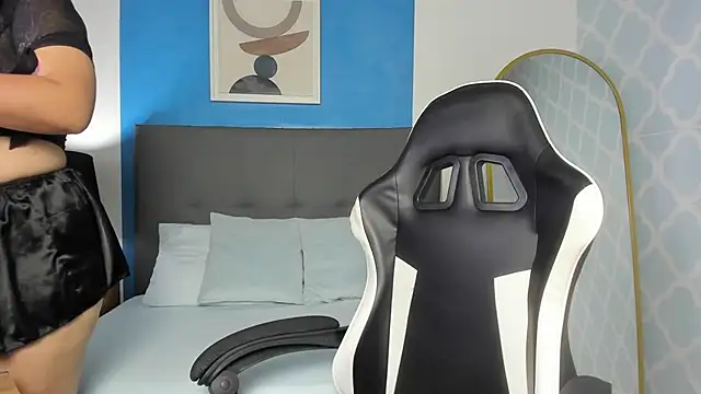 shanel smithh online show from 11-06-25, 12:09