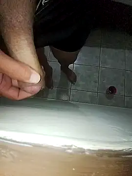 013boyy online show from 11-16-25, 04:06