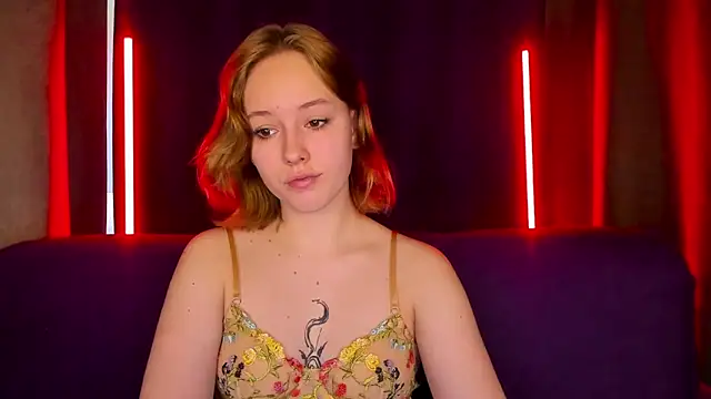 RikkiChoco online show from 03-08-26, 01:11