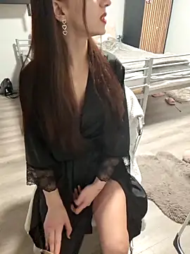 Snapshot of rebebia13 chatting on 02-03-26, 06:46 rebebia13 online show from 02-03-26, 06:46