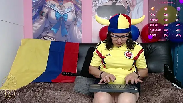 Snapshot of ESTEFANIA_344 chatting on 06-23-26, 01:09 ESTEFANIA 344 online show from 06-23-26, 01:09