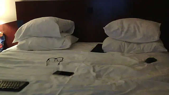 paulus52 online show from 11-23-25, 02:49