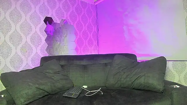 Boy savoy online show from 02-07-26, 07:38