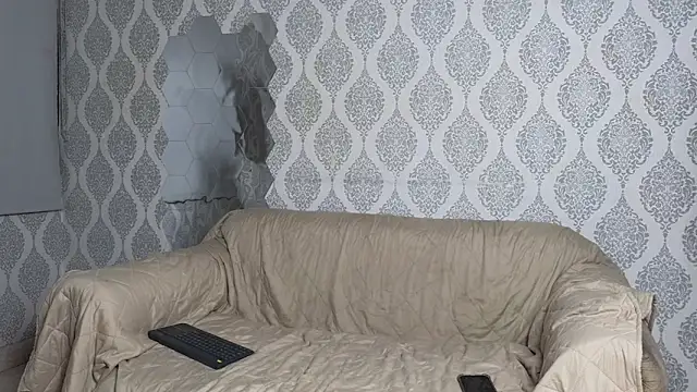 Boy savoy online show from 12-04-25, 07:29