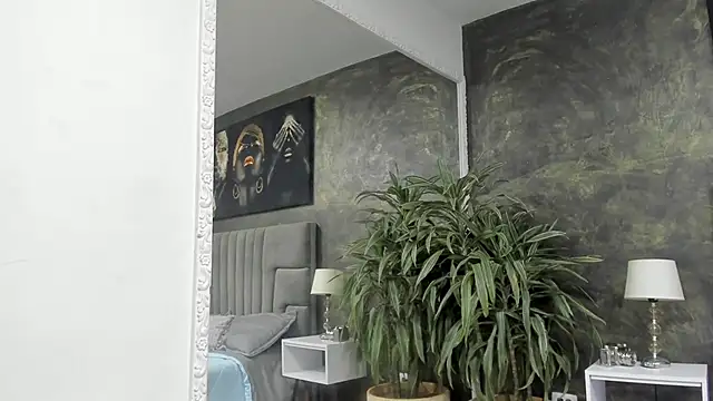 kendra london online show from 12-21-25, 01:02