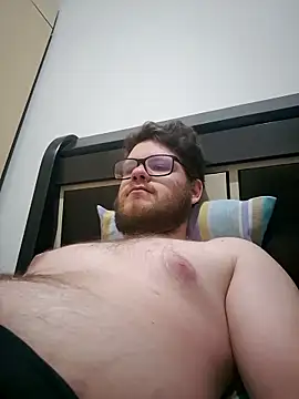 Snapshot of Purple_Mario chatting on 11-02-25, 02:16 Purple Mario online show from 11-02-25, 02:16