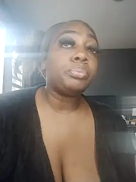 BiancaClarkson online show from 11-19-25, 04:18