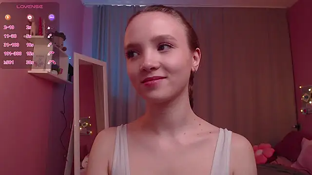 Adria Arjona online show from 04-11-26, 07:45