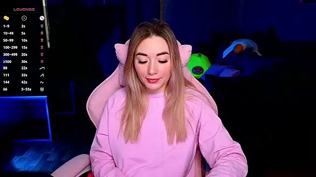 Snapshot of Rosie_Mac chatting on 02-21-26, 03:19 Rosie Mac online show from 02-21-26, 03:19