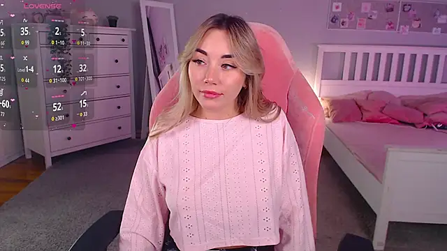 Rosie Mac online show from 11-06-25, 01:09