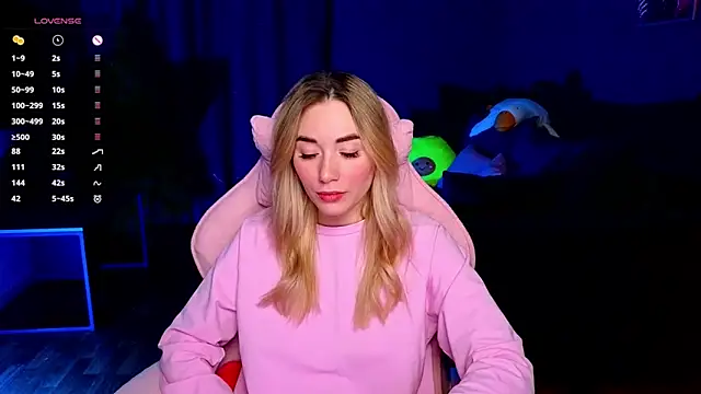 Snapshot of Rosie_Mac chatting on 02-17-26, 01:14 Rosie Mac online show from 02-17-26, 01:14