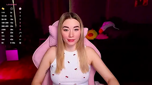 Snapshot of Rosie_Mac chatting on 02-25-26, 02:56 Rosie Mac online show from 02-25-26, 02:56