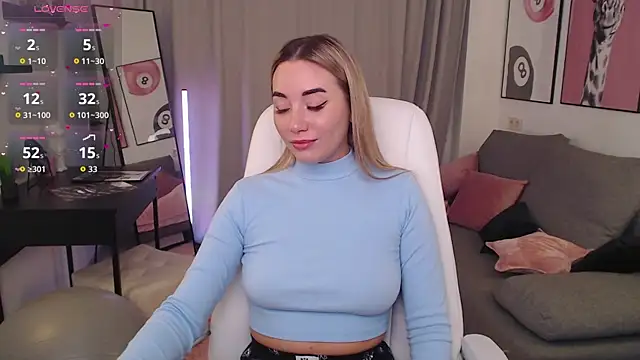 Rosie Mac online show from 11-14-25, 01:09