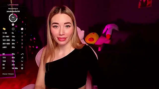 Snapshot of Rosie_Mac chatting on 02-03-26, 02:53 Rosie Mac online show from 02-03-26, 02:53