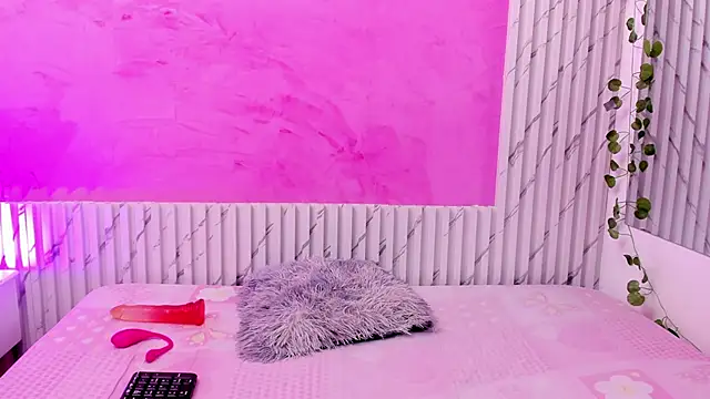 Mia Tailor Bms online show from 11-25-25, 11:21