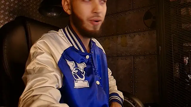 liam sait online show from 11-07-25, 03:22