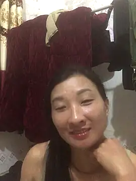 Snapshot of wees-lind chatting on 11-04-25, 02:43 wees-lind online show from 11-04-25, 02:43