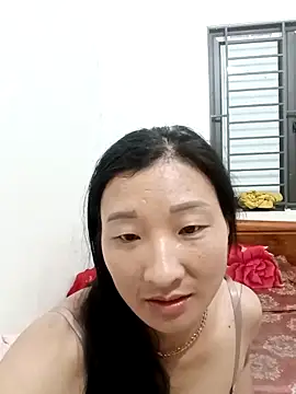 Snapshot of wees-lind chatting on 11-09-25, 12:42 wees-lind online show from 11-09-25, 12:42